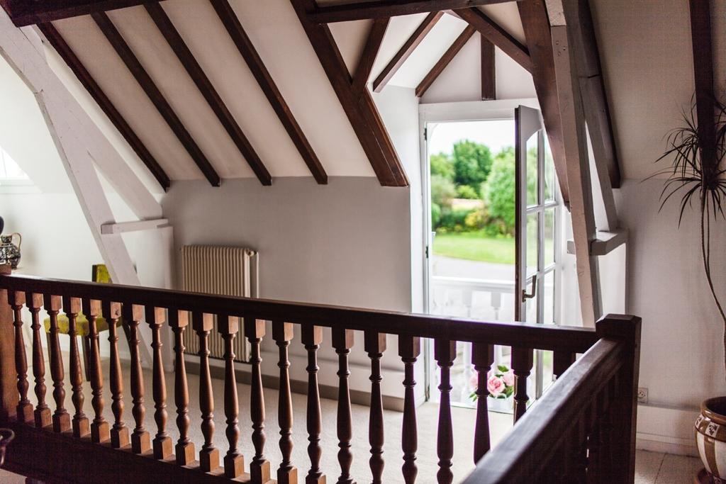Le Colombier Bed & Breakfast Уисан Екстериор снимка