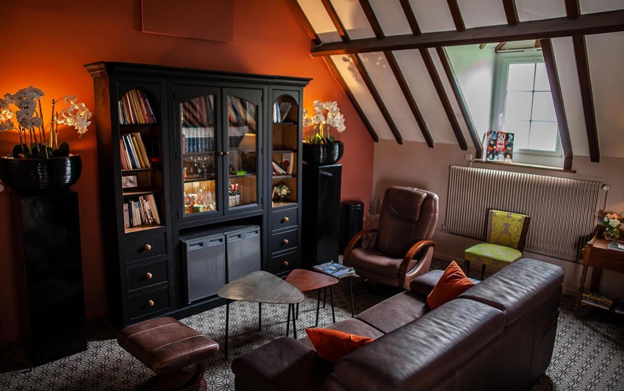 Le Colombier Bed & Breakfast Уисан Екстериор снимка
