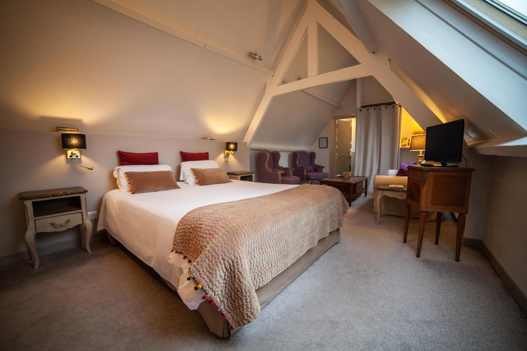 Le Colombier Bed & Breakfast Уисан Екстериор снимка