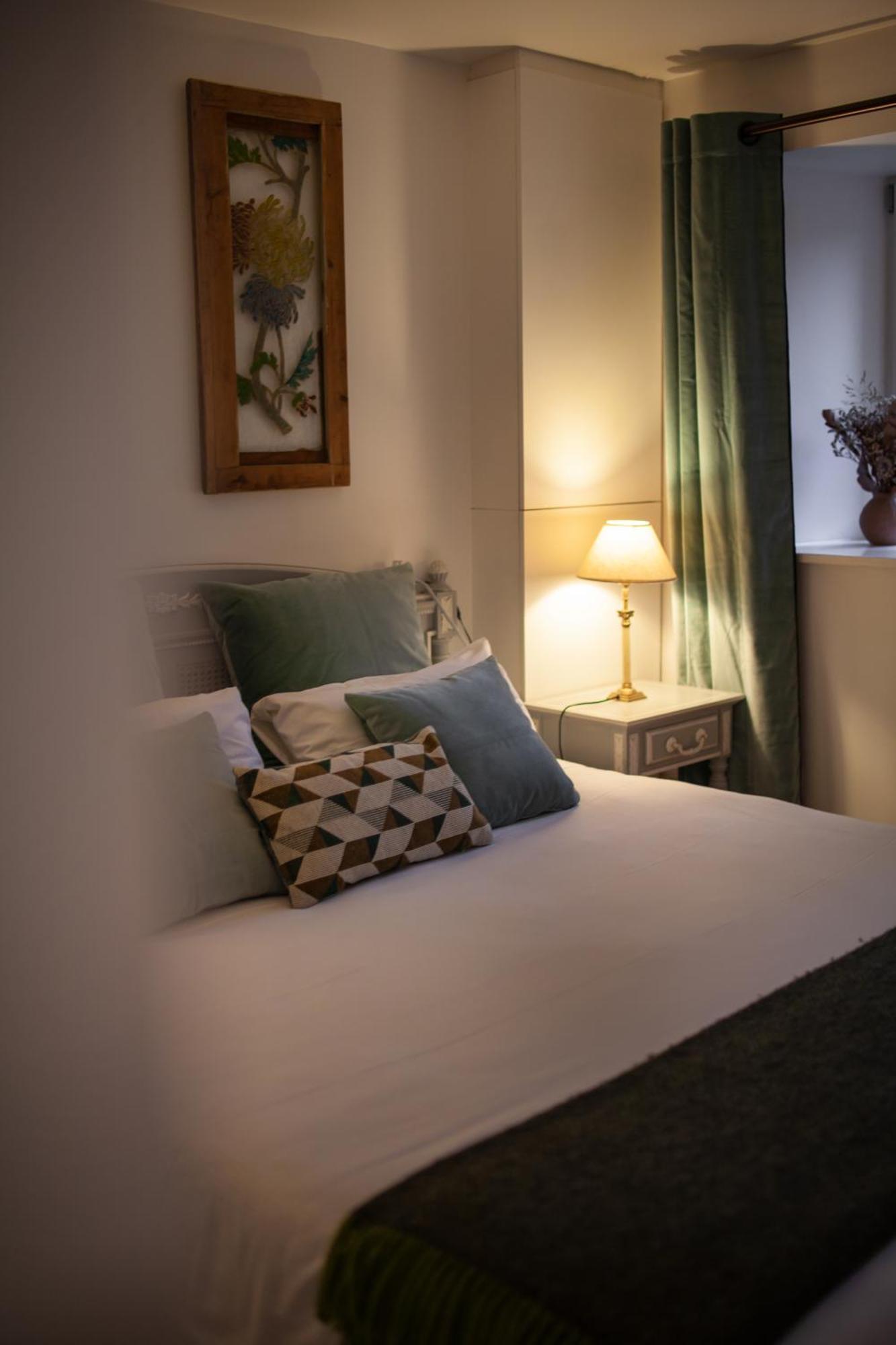 Le Colombier Bed & Breakfast Уисан Екстериор снимка