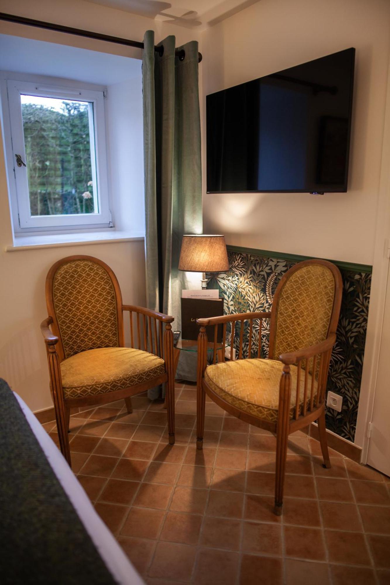 Le Colombier Bed & Breakfast Уисан Екстериор снимка