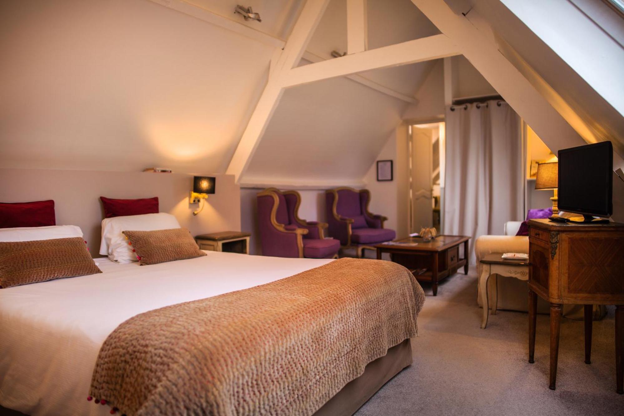 Le Colombier Bed & Breakfast Уисан Екстериор снимка