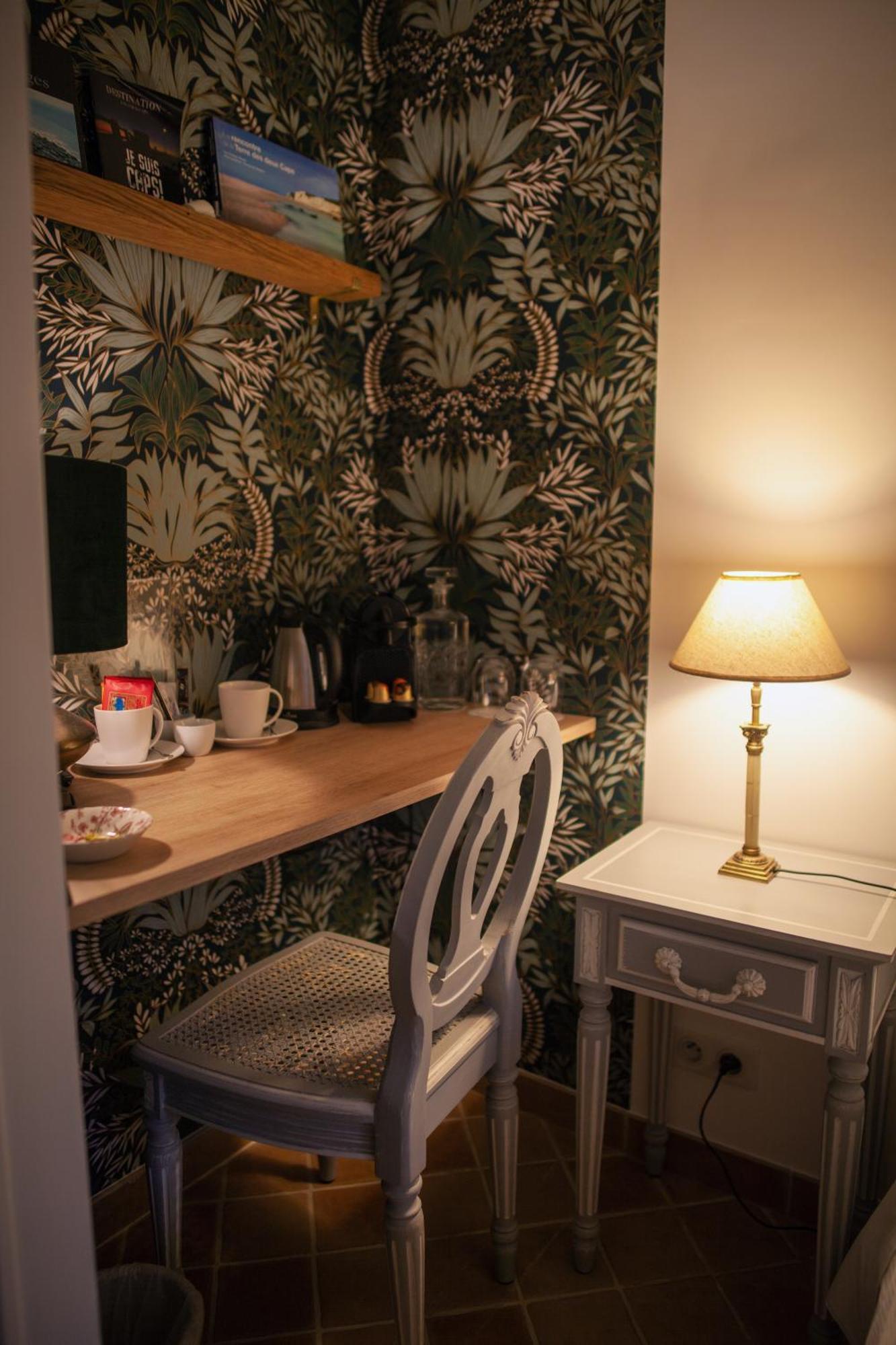 Le Colombier Bed & Breakfast Уисан Екстериор снимка