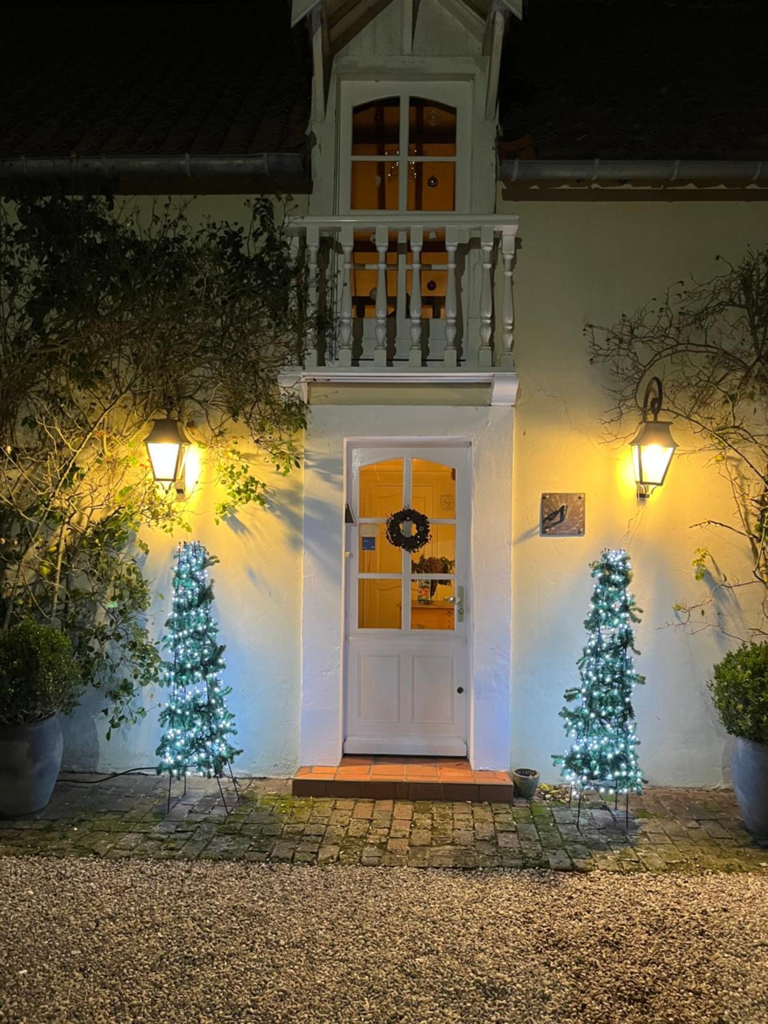 Le Colombier Bed & Breakfast Уисан Екстериор снимка