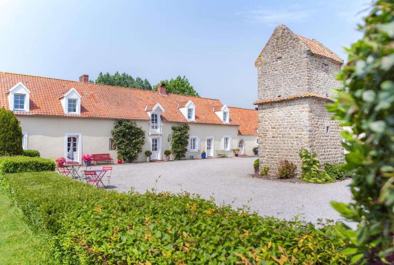 Le Colombier Bed & Breakfast Уисан Екстериор снимка