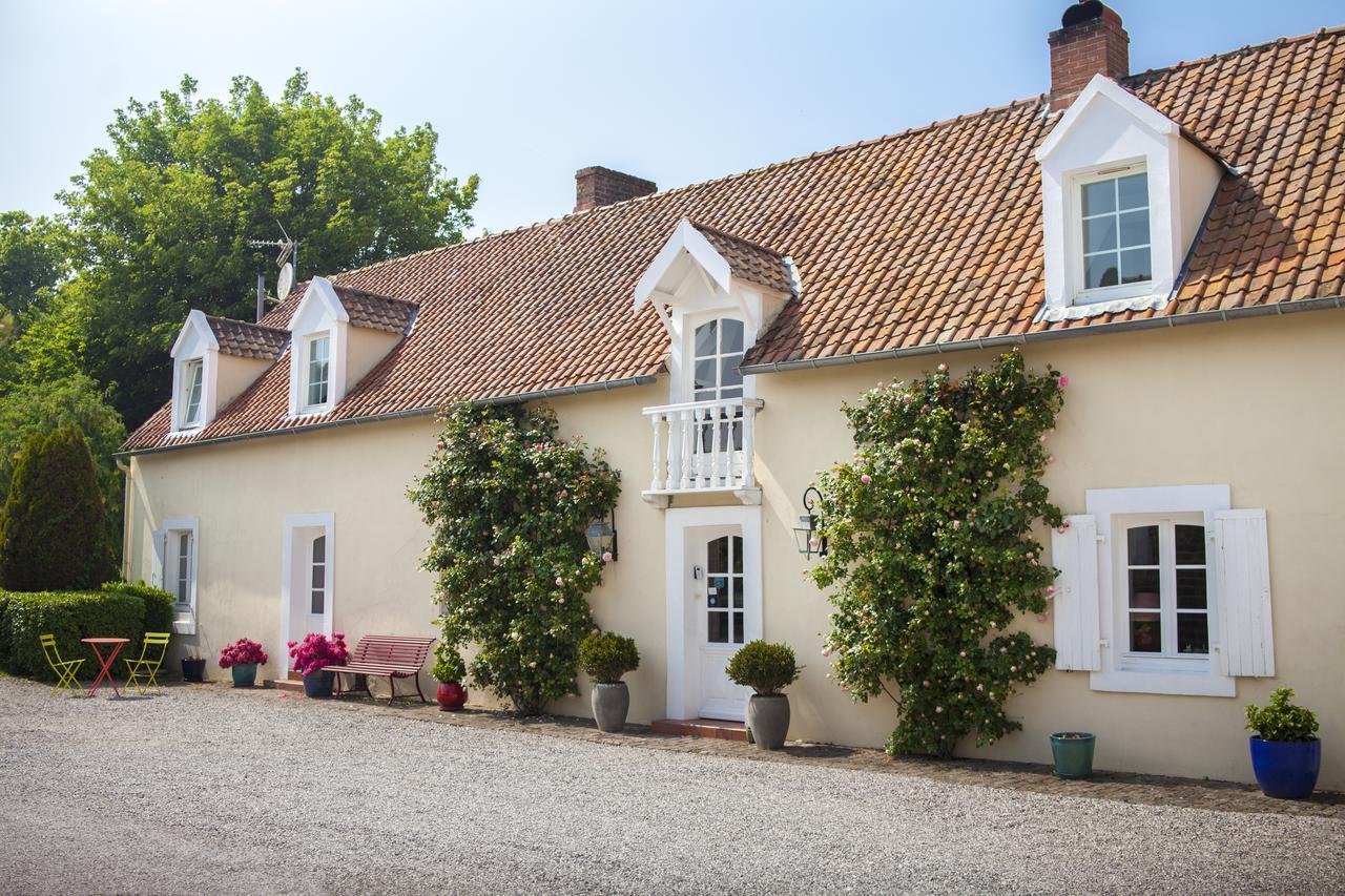 Le Colombier Bed & Breakfast Уисан Екстериор снимка